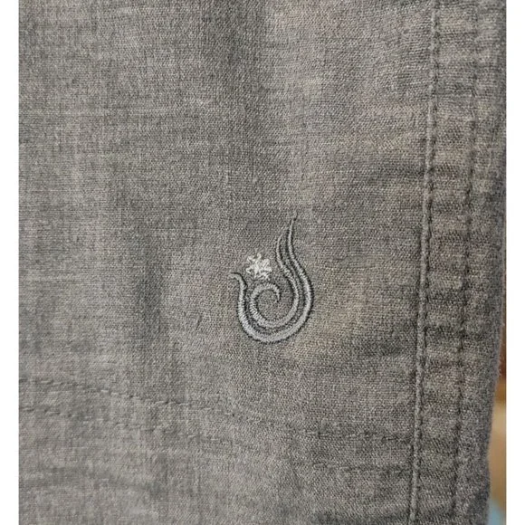 Isis Women's Gray Jean Mid Length Shorts Size 12 - Picture 2 of 4